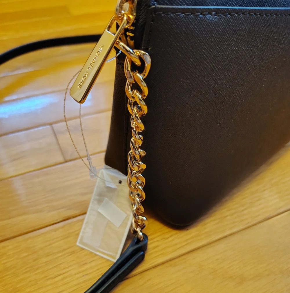 Michael Kors Jet Set Travel Medium Dome Crossbody Bag - Picture 6 of 9